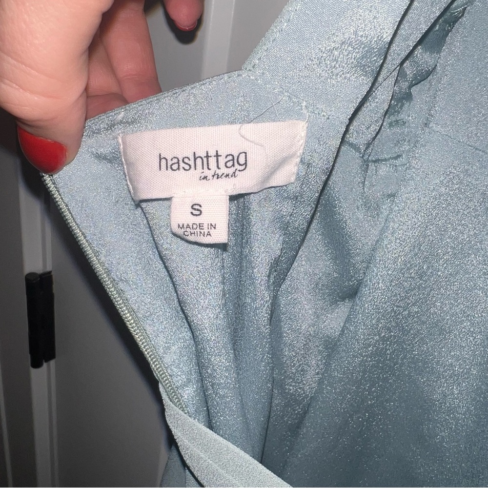 Hashttag In Trend Formal Dress - Picture 4 of 4